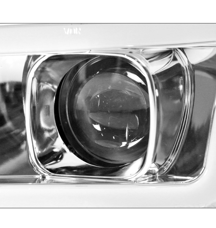 For 1999-2006 GMC Sierra / 2000-2006 Yukon Denali LED Projector Headlights Headlamps - Chrome
